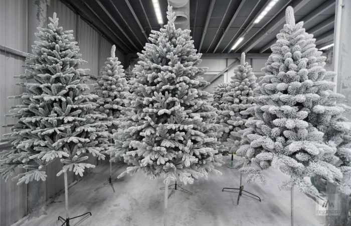 Ель комбинированная литая + пвх с эффектом снега